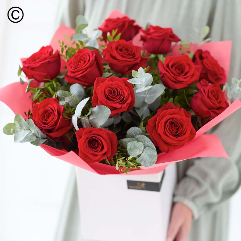 Dramatic 12 Rose Hand Tied