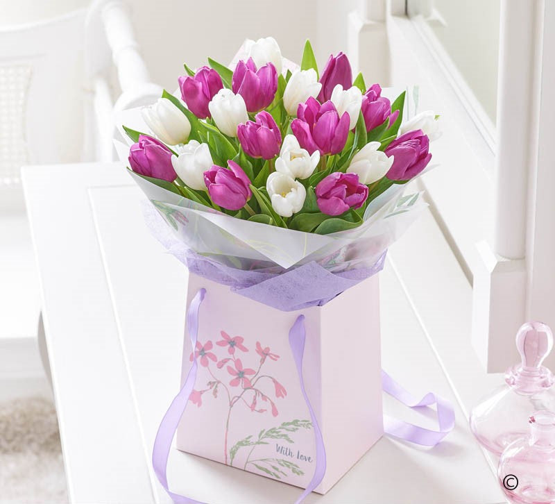 Mother's Day Tulip Gift Bag - Abi's Arrangements Ltd